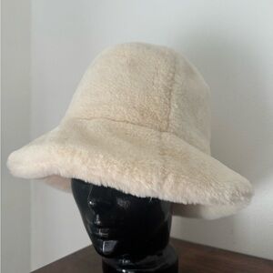 Cream Faux Fur Bucket Hat